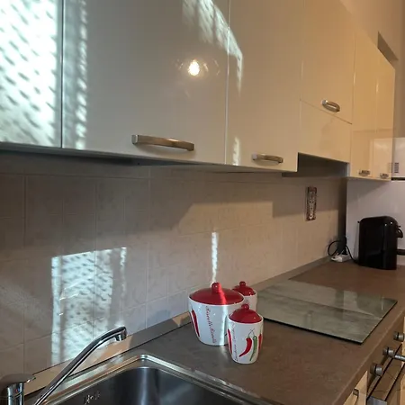 Apartman Bloom - Near Hospital - Free Wifi Novara