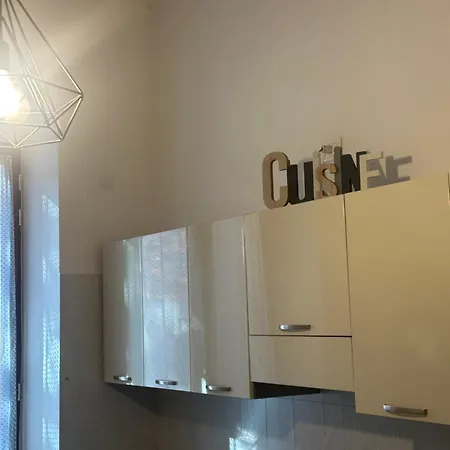Apartman Bloom - Near Hospital - Free Wifi *