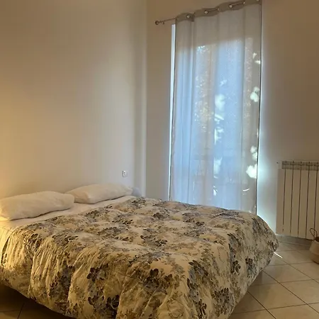 Apartman Bloom - Near Hospital - Free Wifi Novara