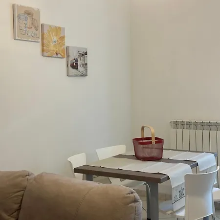 Bloom - Near Hospital - Free Wifi *